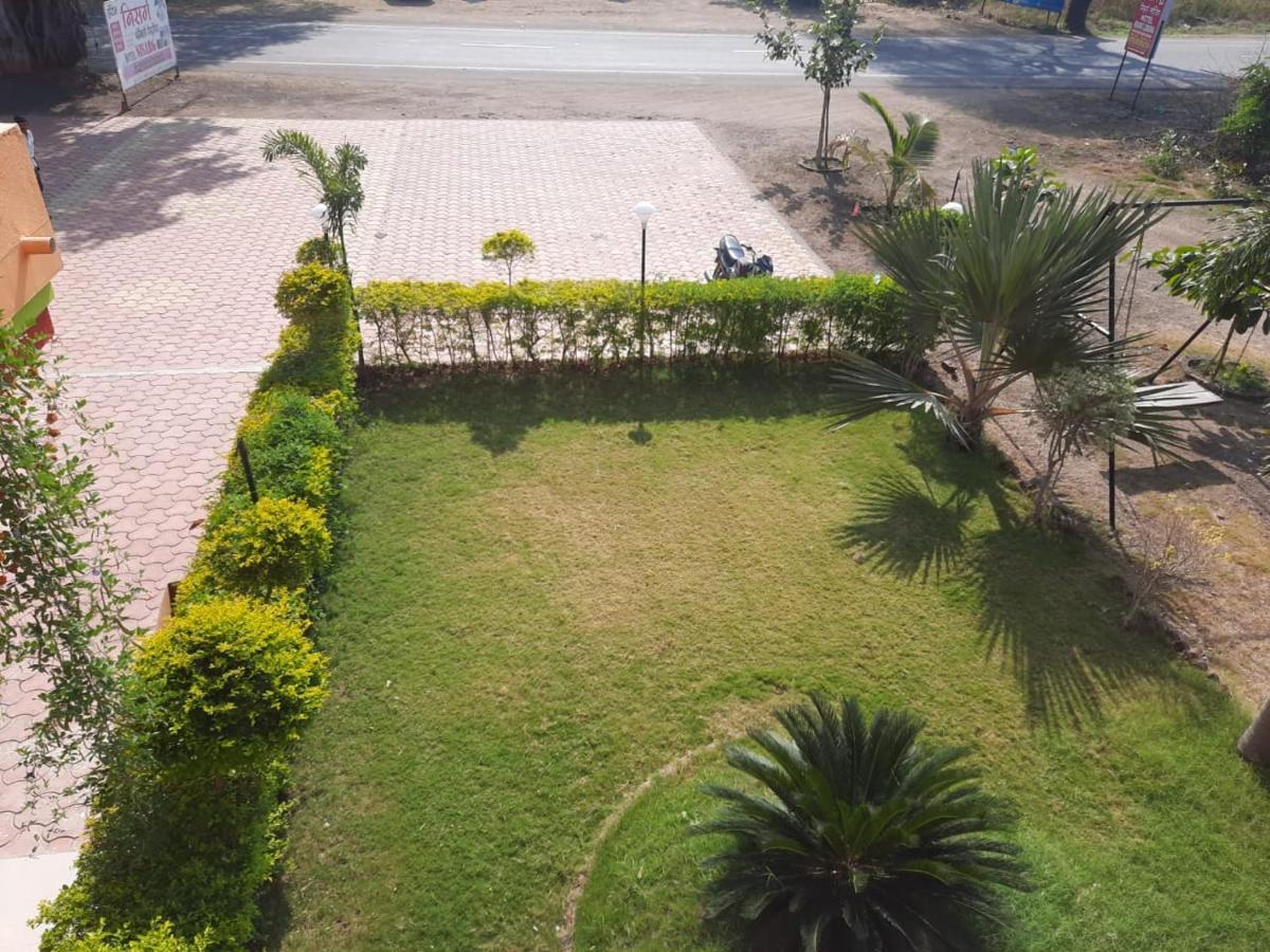 Hotel Nisarg Lodging And Restaurant Aurangābād Exterior foto